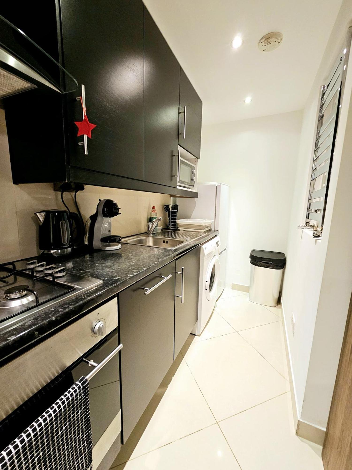 Modern Hyde Park Home With Private Entrance & Private Back Patio Near Bayswater & Paddington Stations Londres Exterior foto